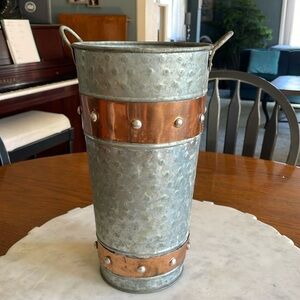 Galvanized Steel and Copper Farm Flower Bucket